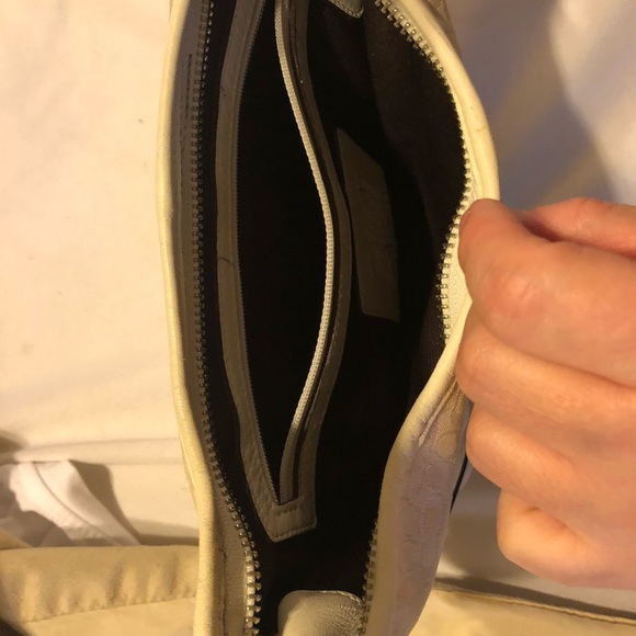 Authentic Coach Handbag - Picture 6 of 8